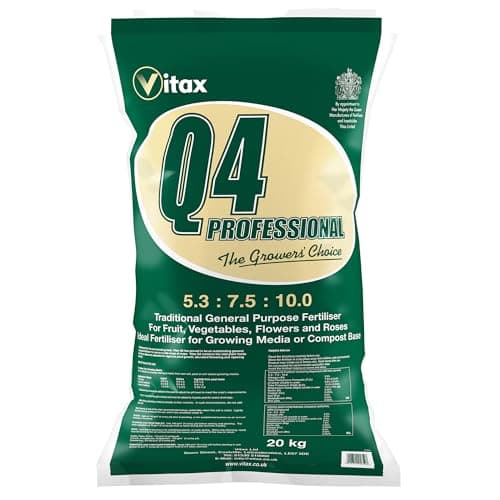 Image of Vitax Q4 Fertiliser For Professional Gardeners, Veg Growers. Increases Yields, Suitable For Vegetables, Flowers And Lawns - 20Kg