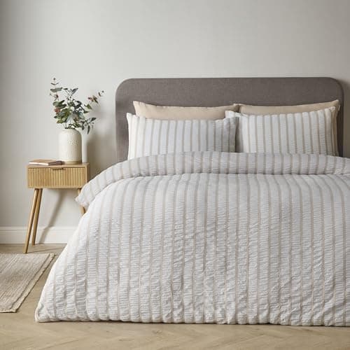 Image of Catherine Lansfield So Soft Seersucker Stripe Single Duvet Cover Set with Pillowcase Natural