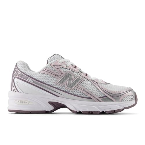 Image of New Balance 740 trainers in silver and pink