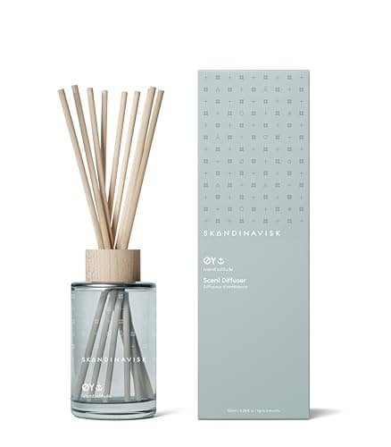 Image of Skandinavisk ØY 'Island' Reed diffuser with 8 Reeds; Scent notes: Crabapple and dog Rose, water mosses and green leaves, 100 ml
