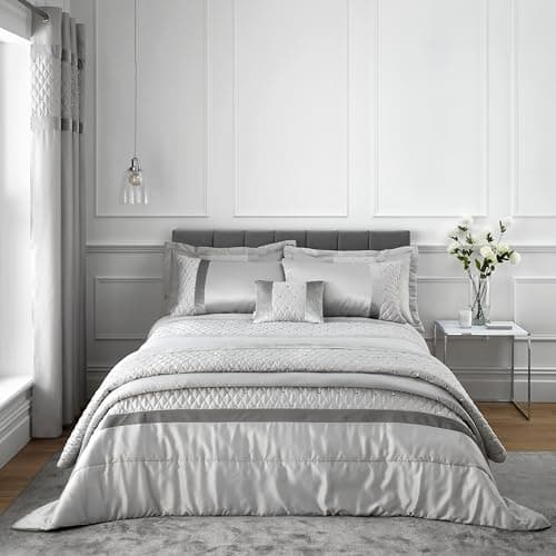 Image of Catherine Lansfield Sequin Cluster Double Duvet Cover Set with Pillowcases Silver Grey
