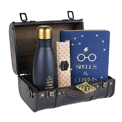 Image of Pyramid International Harry Potter Premium Gift Set with Insulated Metal Bottle in Wooden Trunk 26cm x 17cm x 13cm - Official Merchandise