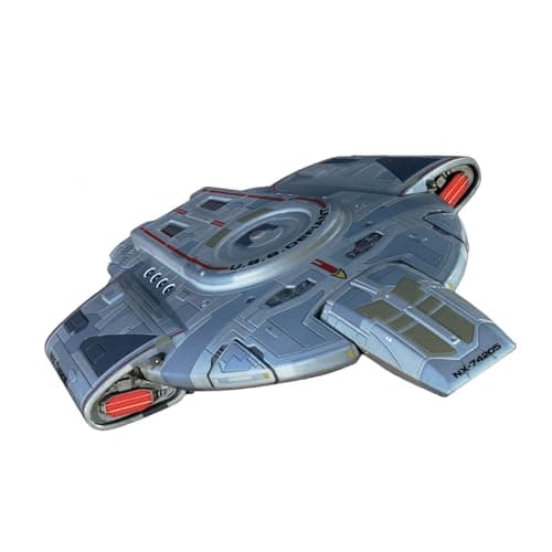 Image of Polar Lights POL952 Star Trek 1:1000 USS Defiant Deep Space Nine