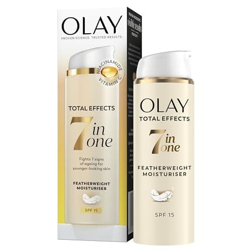 Image of Olay Total Effects Featherweight 7-in-1 Day Face Cream With SPF15 and Niacinamide, 50ml