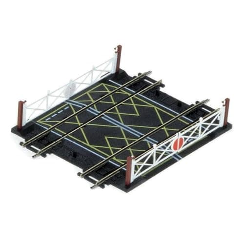 Image of Hornby R636 OO Gauge Level Crossing Double Track - Extra Track Pieces for Model Railway Sets, Model Train Track Pieces - Scale 1:76, Black