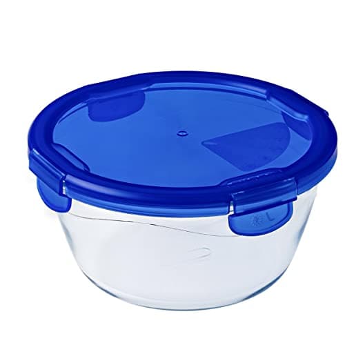Image of Pyrex Cook & Go round glass food storage container/roaster with airtight and leakproof 4 clip locking lid – oven, freezer and microwave safe - 15x8 cm - 0,70L