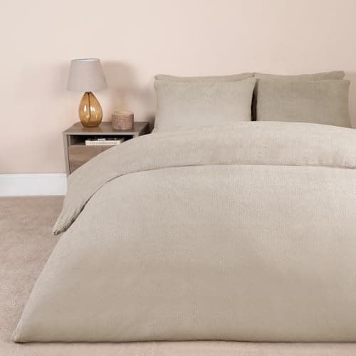 Image of Brentfords Warm Soft Fleece Christmas Duvet Cover Set with Pillow Cases Bedding Set, Beige, Full
