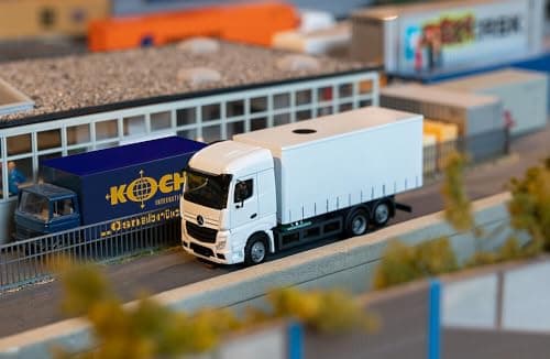 Image of FALLER 161314 Car System Digital Truck MB Actros StreamSpace (HERPA) - Track: H0 - Vehicles for Model Railways - Scale: 1:87