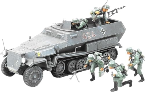 Image of German Hanomag Sd.Kfz.251/1 Military 1:35 Plastic Model Assembly Kit