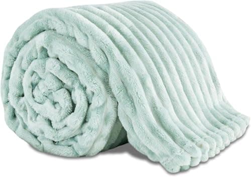 Image of Lions Chunky Ribbed Throw Blanket - Faux Fur Thermal Warm & Cosy Fluffy Throws For Sofa Large Bed Couch, King Size 200x240cm - Soft and Comfortable - Duck Egg