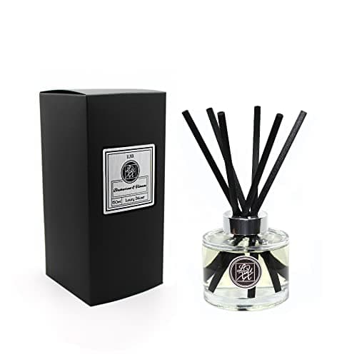 Image of Blackcurrant & Tuberose | LUXX Creations Large Fragrance Reed Diffuser 150ml + 8 Black Reeds | Scent Notes: Blackcurrant, Lemon, Rose, Carnation, Musk, Sandalwood, Cinnamon, Amber