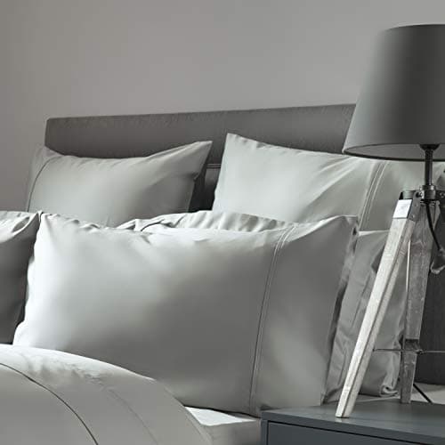 Image of Belledorm Continental Pillowcase - 600 Thread Count - 100% Cotton Sateen - 65cm x 65cm (26 inch x 26 inches) (Platinum)