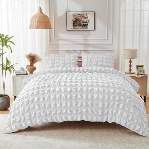Image of Lions Seersucker Bedding - King Size Duvet Cover with Matching Pillowcase, 100% Polyester Soft Micorfibre Quilt Covers, Button Closure, 3 Piece Bed Linen Sets, White, 230x220cm