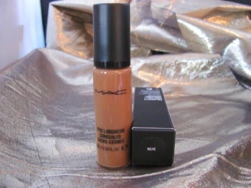 Image of MAC Pro Longwear Concealer ~NC45~ by MAC
