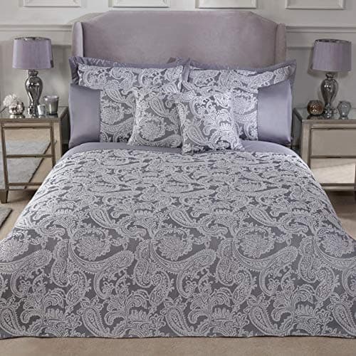 Image of Emma Barclay Duchess - Embellished Jacquard Duvet Set in Silver - Single