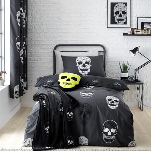Image of Catherine Lansfield Skulls Reversible Single Duvet Cover Set with Pillowcase Grey