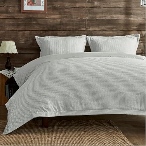 Image of Lions Double Bed Bedding Set - Seersucker Duvet Cover with Matching Pillowcase, Soft 100% Polyester Microfibre Quilt Covers, 3 Piece Bed Sets, Light Grey, 200x200cm