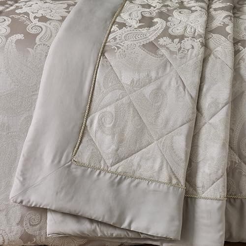 Image of Catherine Lansfield Opulent Jacquard 240x260cm Bedspread Champagne Gold