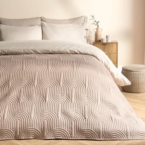 Image of OHS King Size Blanket Bow Quilted Bedspreads, for Women Super Soft Luxurious Bedspreads King Size Lightweight Throws for Sofas Bed Quilted Blanket, Natural - 200 x 240cm