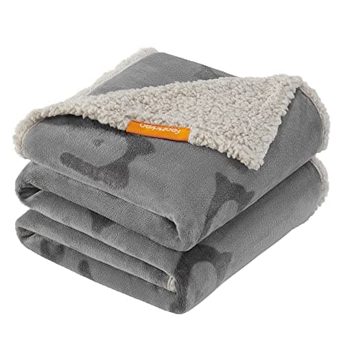 Image of Feandrea Waterproof Dog Blanket, Sherpa Fleece Pet Blanket for Medium and Large Dogs, Cats, 152 x 127 cm, XL, Machine Washable, Reversible Dog Couch Cover Protector, Grey PPB060G01