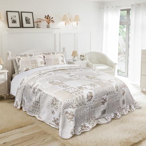 Image of Emma Barclay Cotswold - Quilted Patchwork Bedspread Set in Natural - Double