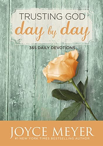 Image of Trusting God Day by Day: 365 Daily Devotions