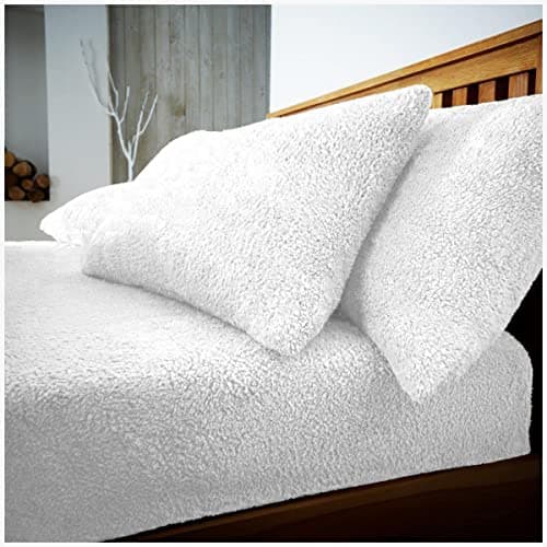 Image of 2 Pack Teddy Bear Fleece Pillowcases, Side Sleeper Winter Warm Cosy Soft Teddy Pillow Cases Fluffy Fleece Hotel Quality Plain Sherpa Thermal Pillowcases Luxury Bedding Pair 50 X 70cm, White