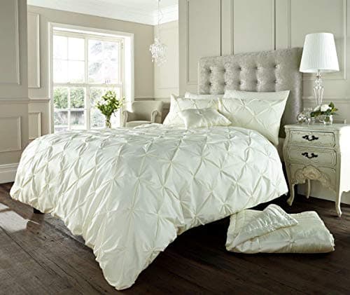 Image of EXQUIZIT HOME® Luxury Duvet Cover Set – Alexander Alford Pin Tuck Pinch Pleat Reversible Diamond Bedding Set with Matching Pillowcase Pack of 2, 50% Cotton 50% Polyester (Cream – King 230 x 220 cm)