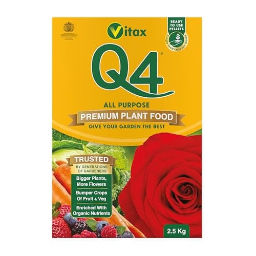 Image of Vitax Q4 All Purpose Plant Food, Fertiliser Enriched With Organic Nutrients, More Flowers, Bigger Yields, Slow Release - 2.5 Kg