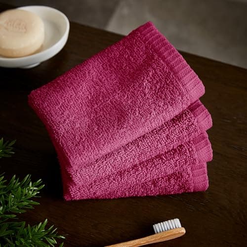 Image of Catherine Lansfield Quick Dry Cotton 30x30 cm 4 Pack Face Cloths Hot Pink