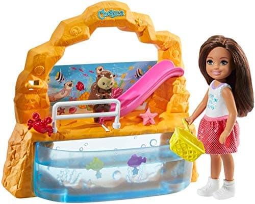 Image of Barbie GHV75 Club Chelsea Doll and Playset