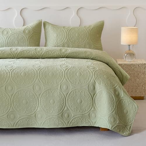 Image of Simple&Opulence Quilted Bedspreads King Size-3 Pcs Soft Reversible Microfiber Bed Spread Coverlet,Floral Embossed Bed Throw Set with 2 Pillowcases for Bedroom Decor,240x260cm,Sage Green