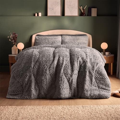 Image of Silentnight Teddy Fleece Coverless Duvet & Pillowcase Set - Luxurious Ultra Soft Cable Knit Teddy Fleece Bed Quilt - 10.5 Tog All Year Round Comfort No Cover Needed - Machine Washable, Grey, Single