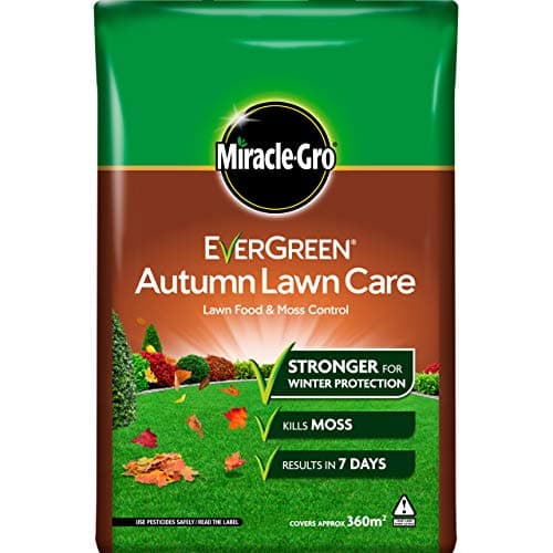 Image of Miracle-Gro EverGreen Autumn Lawn Care, Lawn Food & Moss Control, 12.6 kg - 360 m2