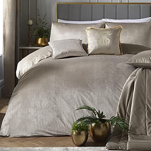 Image of Laurence Llewelyn-Bowen Beige Linen Velvet Duvet Cover Set - King Size (230 x 220cm), 2 Pillowcases, Soft Touch, Designer Velvets