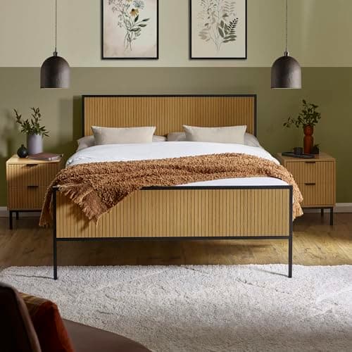Image of Julian Bowen Sia Double Bed - Oak Effect Double Bed Frame with Tall Wooden Headboard and Sturdy Slats, 4ft6/135cm, No Box Spring Needed - 100 x 141 x 196cm