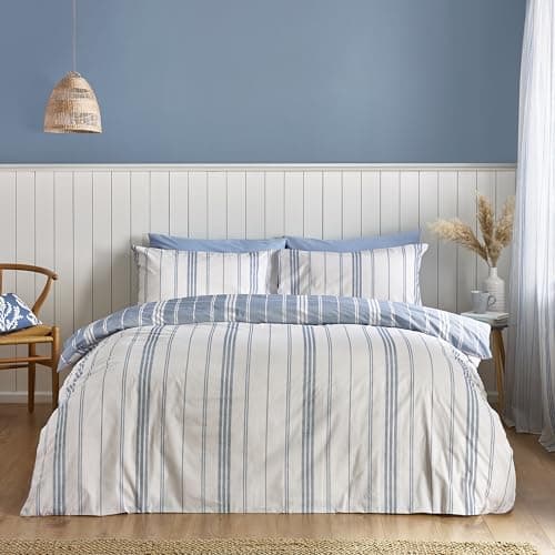 Image of Catherine Lansfield Harbour Stripe Reversible Double Duvet Cover Set with Pillowcases Blue