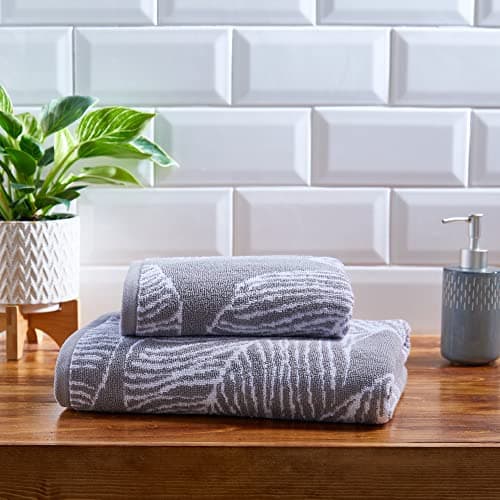 Image of Fusion Bathroom - Matteo - Jacquard Bath Towel - 70 x 130cm in Grey