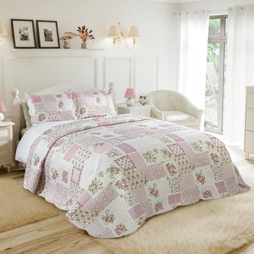 Image of Emma Barclay Cotswold - Quilted Patchwork Bedspread Set in Pink - Single