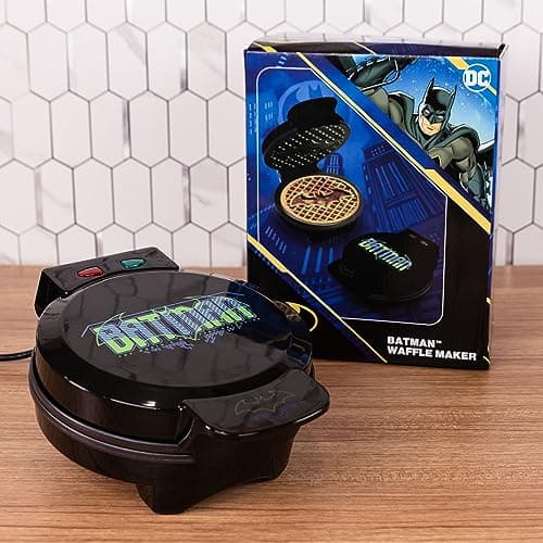 Image of Uncanny Brands DC Comics Batman Game Over Waffle Maker – Makes Batman Insignia Waffles – Fun Kitchen Appliance – Non-Stick, Compact and Easy to Use