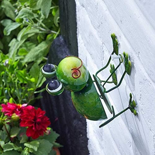 Image of Garden Mile Funky Frog Hanging Garden Ornaments For Wall Fence Shed Weatherproof Metal Wall Art Hand Painted Uv Resistant Garden Ornaments Outdoor Indoor Perfect All Year Round Outdoor Wall Decor