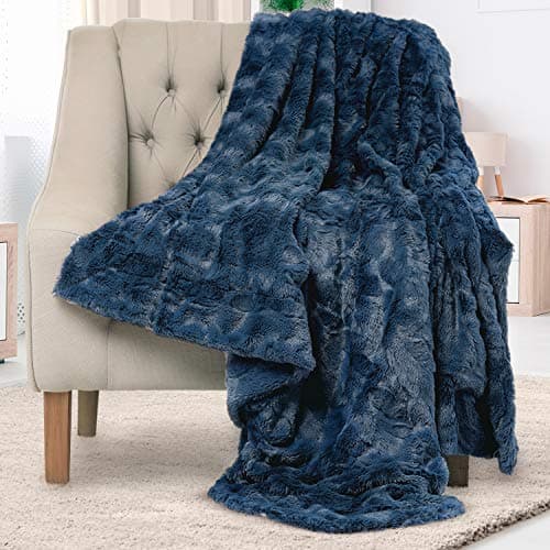 Image of Everlasting Comfort Faux Fur Throw Blanket - Soft, Fluffy, Fuzzy, Plush, Thick Throws