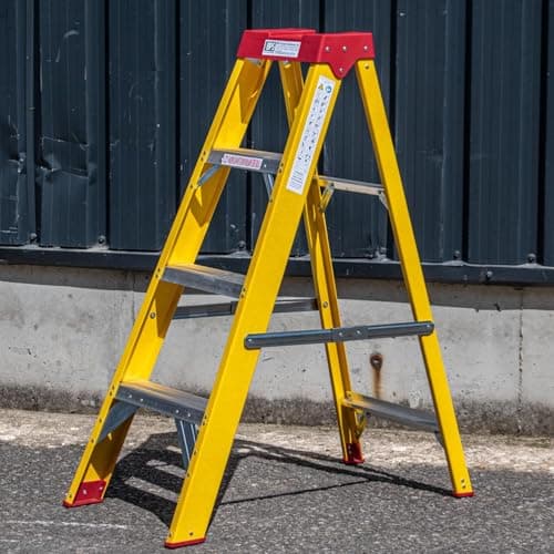Image of Trade Master Pro® Fibreglass Swingback Step Ladder | Electricians Ladder | Non Conductive up to 30,000V | Non-Slip Feet | Painting & Decorating | EN131 Pro Certified | 1.09m Height | 4 Steps