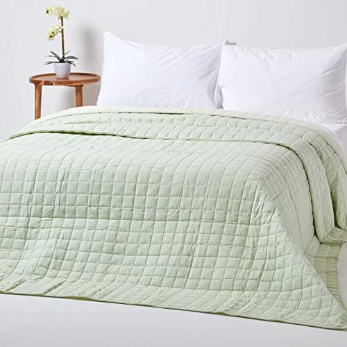 Image of HOMESCAPES - 100% Cotton Reversible Twin Colour Quilted Bedspread Throw - Light Sage Green & Cream - Single 150 x 200 cm - Washable Bedding Sofa Throw