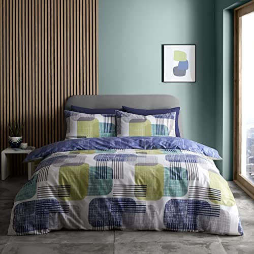 Image of Catherine Lansfield Bedding Layered Geo King Duvet Cover Set with Pillowcases Navy/Green