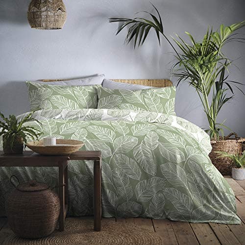 Image of Fusion Matteo Green Leaf Duvet Cover Set – Super King Size 260x220cm – Reversible Botanical Design in White & Sage – Easy Care Bedding with 2 Pillowcases