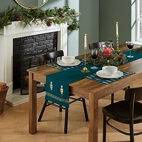 Image of Catherine Lansfield Dining Christmas Nutcracker Pure Cotton Table Runner 33x220 cm Green
