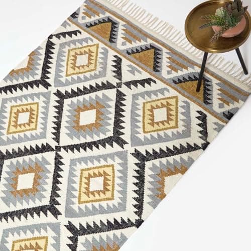 Image of HOMESCAPES Agra Gold, Silver & Black Handwoven Kilim Rug for Living Room Diamond Pattern Wool Rug with Fringe, 120 x 170 cm
