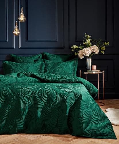 Image of Paoletti Palmeria Quilted Duvet Cover Set – Luxe Embroidered Velvet Bedding (Emerald – King)
