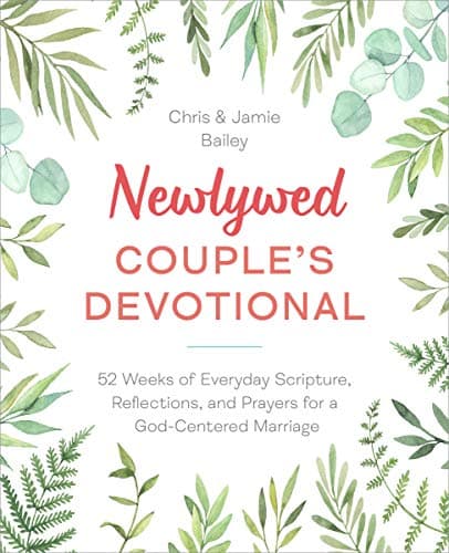 Image of Newlywed Couple's Devotional: 52 Weeks of Everyday Scripture, Reflections, and Prayers for a God-Centered Marriage